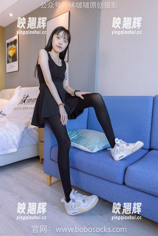 BoBoSocks袜啵啵-芝士 BoBoSocks袜啵啵 - 芝士的两双高跟鞋:又是个偷偷私拍的日子