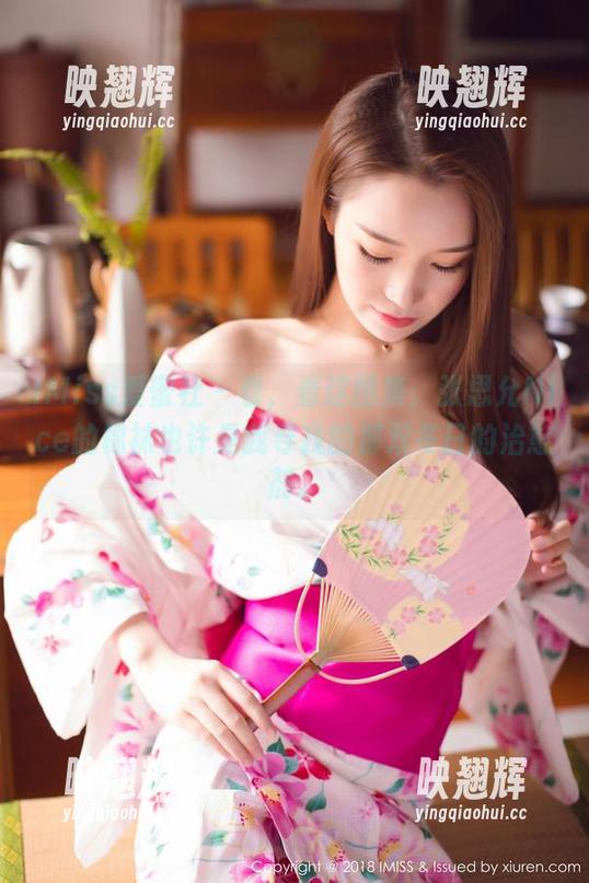 IMiss爱蜜社-张思允Nice IMiss爱蜜社 - 看,看这图集,张思允Nice的棉袜也许是我寻找的那双冬日的治愈剂。