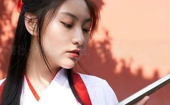 MiiTao蜜桃社 – 校园趣事百出：佩琦Pinky私房图集独家版