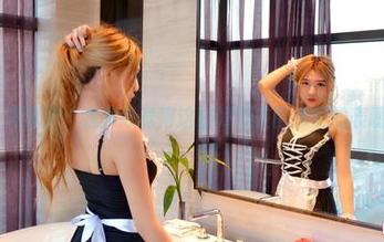 PANS – 美惠子：我真心觉得这白衬衫在图库里的表现欲满满！