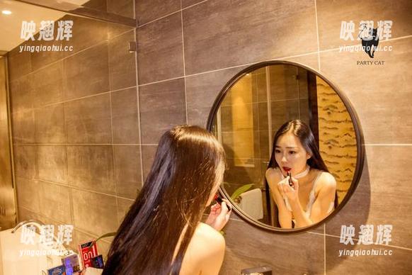 PDL潘多拉-杨晨晨sugar PDL潘多拉 - 杨晨晨sugar的精选写真,身边的奶牛也感到羞愧了?