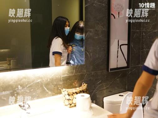 ROSI口罩 推荐ROSI最新资源:嫩学妹制服,伸手就想摸一把!