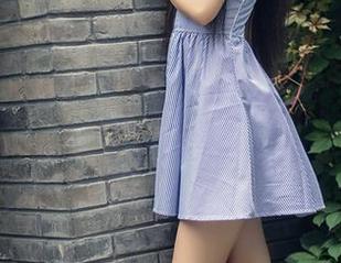 TouTiao头条女神 – 高萌萌的“女王”图片，真不愧是高萌萌，让我想到了什么…不过这姿态，谁敢不服呢？