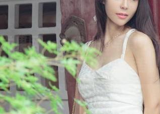 UGirls尤果网 – 王瑞儿的写真不只是厨娘，更是厨房里的优雅舞者。