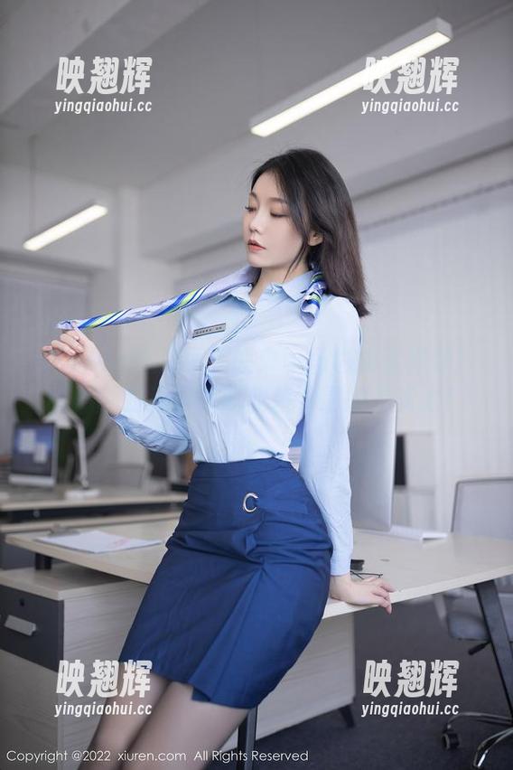 Xiuren秀人网-唐翩翩 Xiuren秀人网 - 原来职场也能这样穿!唐翩翩的无圣光职业装,靠的是实力!