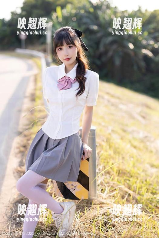 Xiuren秀人网-木子nana Xiuren秀人网 - 图片:这不是一件普通的皮衣,木子nana的气场直逼走走路的猫