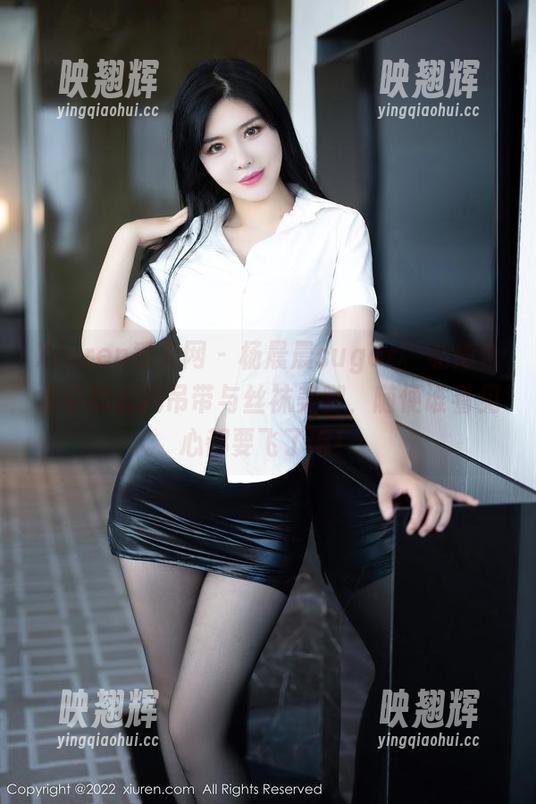 Xiuren秀人网-杨晨晨sugar Xiuren秀人网 - 杨晨晨sugar,私拍合集中的低胸吊带与丝袜美腿,随便谁看见心都要飞了吧!