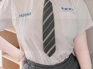Xiuren秀人网 – 睡衣美腿示范：潘娇娇图包里的腿，让人忍不住咬手绢！