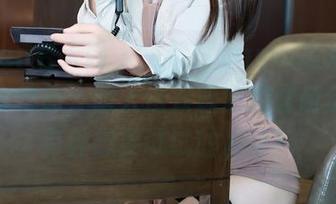 Xiuren秀人网 – 王馨瑶yanni高跟鞋照：私房特色，陷入这双鞋里的蠢萌迷惑，有种想要试试的冲动！