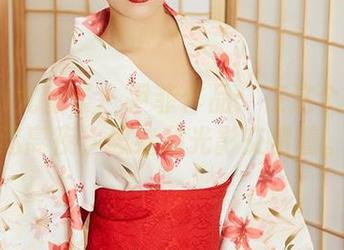 YouMi尤蜜荟 – 尹菲作品：在这个在线的迷离夜，思绪和光影交错着。