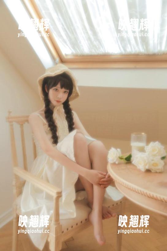 眼镜与光影的碰撞——fushii_海堂写真集精选让人流连忘返