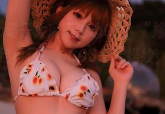 nyako喵子大魔王内心OS：“嫁给谁都不如嫁给自己！”COS爱宕婚纱，图包来撩！