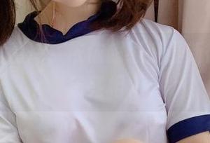 从未如此清冷，依依超级懒最新御姐写真集亮相！