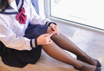 写真不花钱？来兔玩映画，看沙耶和爱宕兔女郎的傻萌表情！