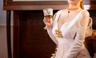 又是那套图集，前羽rr继续用普利茅斯碧波把我吸引得无法自拔！