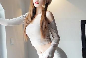 嗲囡囡 – 尝试在陈雅漫VICKY的肉丝原图里寻找内心的静谧——合集中的小确幸？