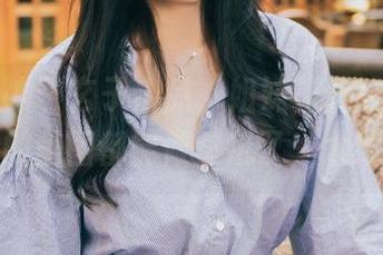 头条女神 – 玄子出品，姐妹花合辑，连随手截的美图都能做壁纸了，太给力！