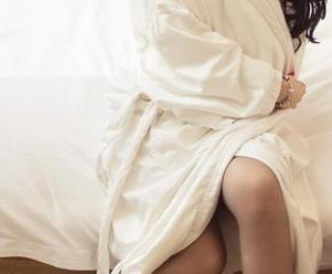 头条女神 – 看完秦若兮的清纯写真，这心情就像夏天的冰淇淋，凉凉的，甜甜的！