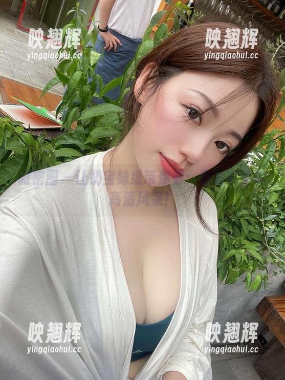 奶宝妹纸 微密圈 - 让奶宝妹纸带你看:职业装中的高清风采!