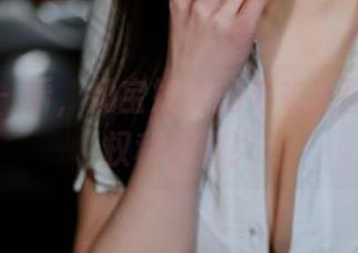 微密圈 – 看，奶宝妹纸的毛衣美图，下载权利归你！
