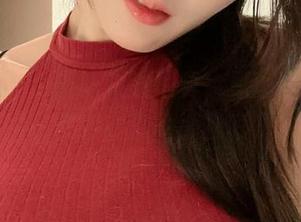微密圈 – 小玉吃果冻写真，原图里她洋溢的秘密感，真的太精彩了！