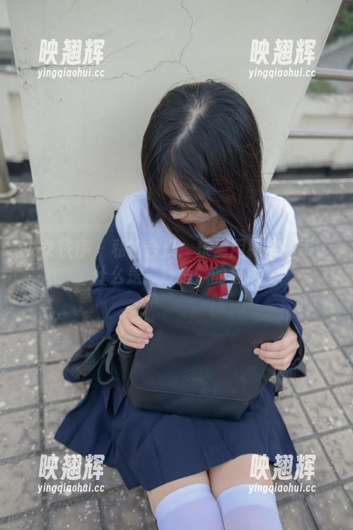 少女秩序-乐栀 少女秩序 - 私拍合集:乐栀用棉袜展示了什么是“舒适”的极限