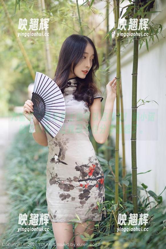 尤蜜荟 - 原来护士也可以这样拍！熊小诺的写真集，让我忍不住分享感想了。