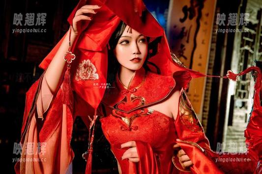 戚顾儿 这不是我见过的戚顾儿!她的伽罗太华cos,更新了我的审美理解…有点不妙哦