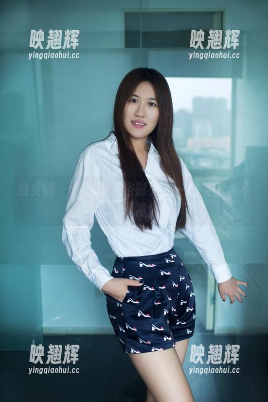 推女郎-谭冰 推女郎 - 谭冰的沐浴时光:一组美图合集让人想冲个澡