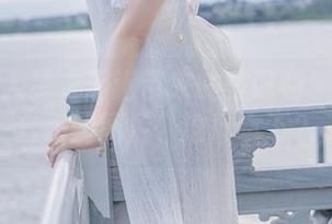 私拍星人星之迟迟带来的圣诞特辑：约尔套组的图片，谁敢拿下？
