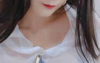 星澜想来杯珍珠奶茶的御姐风！美图让人忍不住多看几眼