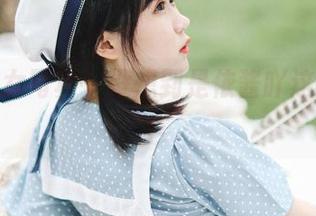 下载修女写真，没想到是依酱吖这么可爱！