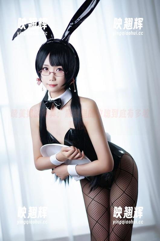 晓美妈 晓美妈的写真:黑夜里的玫瑰到底有多玻璃心?
