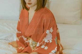 在桃良阿宅的黑丝里漫游，发现写真集小屋的美妙资源