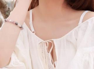 波萝社 – 老板来了——柳侑绮办公室写真集下载，来不及解释了！