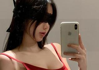 微密圈 – 火龙果羊的厨娘角色play，不下载原图怎么行！