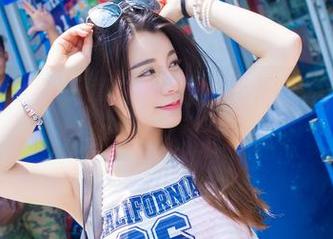 爱蜜社 – 别天真，眼镜才是周于希的无圣光美图中的灵魂。