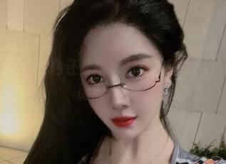微密圈 – 修女本色还是隐秘调调？猪小七的图包让你脑洞大开！