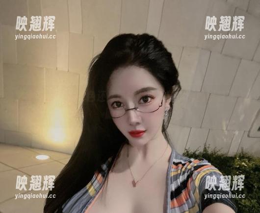 猪小七 微密圈 - 修女本色还是隐秘调调?猪小七的图包让你脑洞大开!
