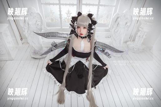 猫田圣奈奈 看!猫田圣奈奈用豹纹照片轻轻松松吸引眼球