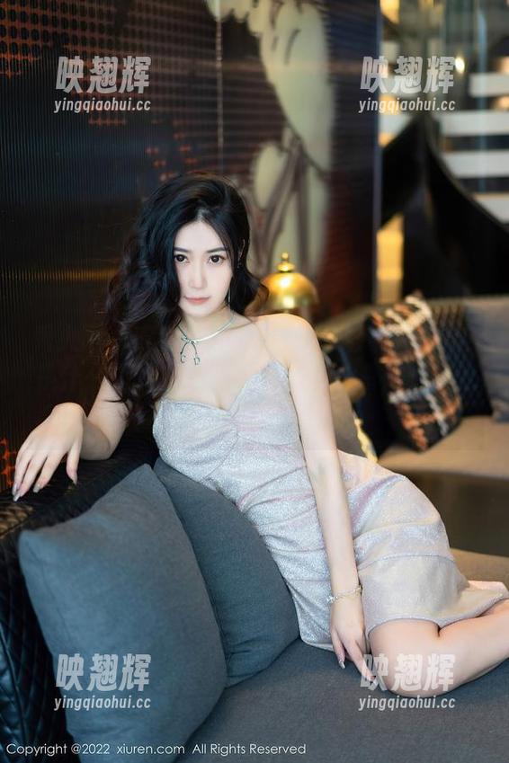 秀人网-安然maleah 秀人网 - 安然maleah最新礼服套图:这是什么超能力,能把我每天的睡衣压成尘埃!