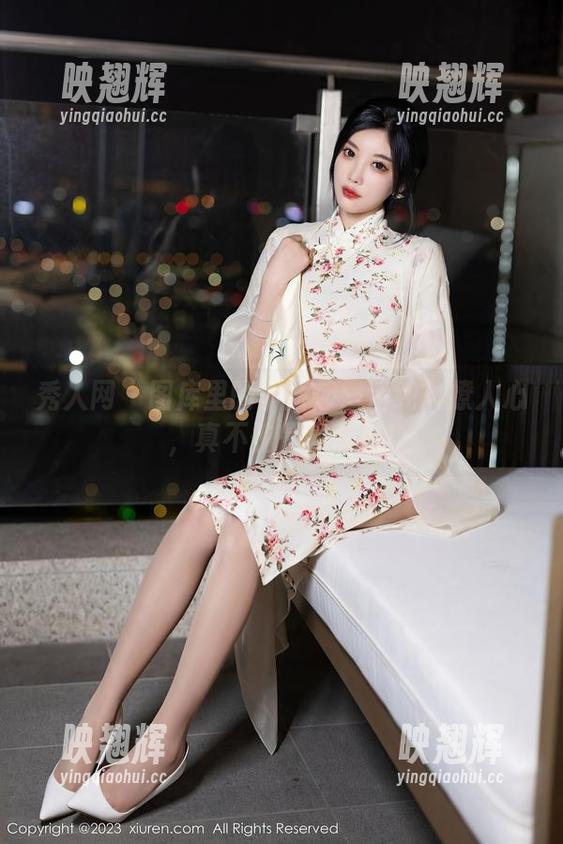 秀人网-李丽莎 秀人网 - 图库里的李丽莎:清纯风撩人心,真不愧是高颜值!