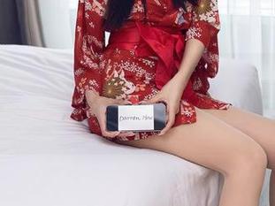 秀人网 – 看看王馨瑶yanni这个黑色私房图包，居然能把简单的颜色玩出新花样。