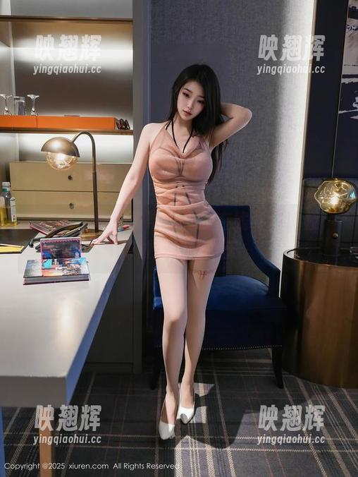秀人网 - 舞媚歆带你飞：在线春日资源，释放沉闷的冬天