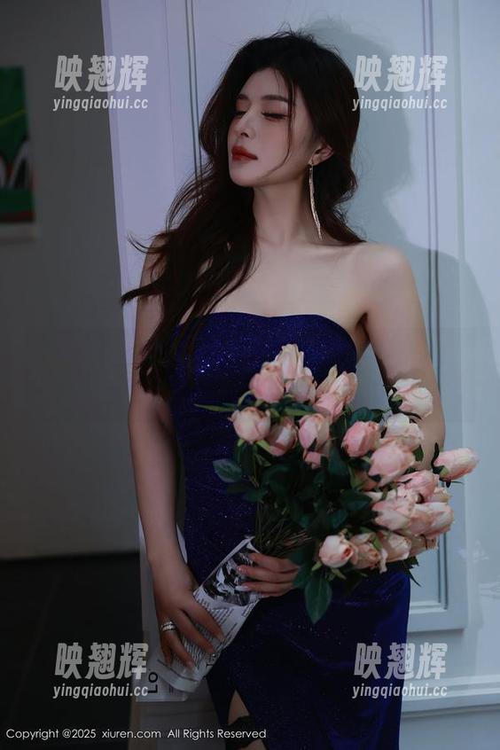 秀人网-软情 秀人网 - 双人的冒险,软情的定制写真,不妨来试试!