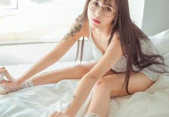 菠萝社 – 柳侑绮Sevenbaby的定制风格，没谁会想到她居然能把御姐演绎得这么活灵活现。