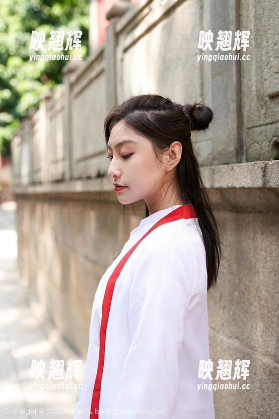 蜜桃社-初月 蜜桃社 - 初月的制服美学,合集中有哪些意想不到的亮点