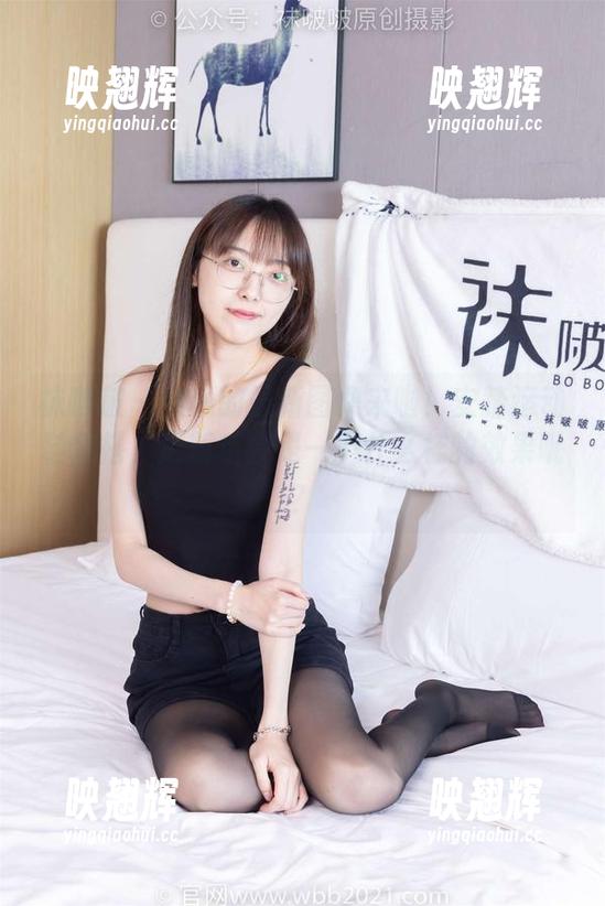 袜啵啵-熊熊 袜啵啵 - 熊熊的最新图集来啦!安踏运动鞋穿搭,更新后会是一个什么样的效果呢?