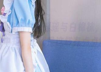 袜啵啵 – 作品中的瑶瑶与白棉袜，啧，还是中规中矩，但就是这样有点点意味…