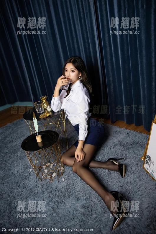 语画界-玥儿玥er 语画界 - 当玥儿玥er穿上制服,全套下载的节奏扑面而来